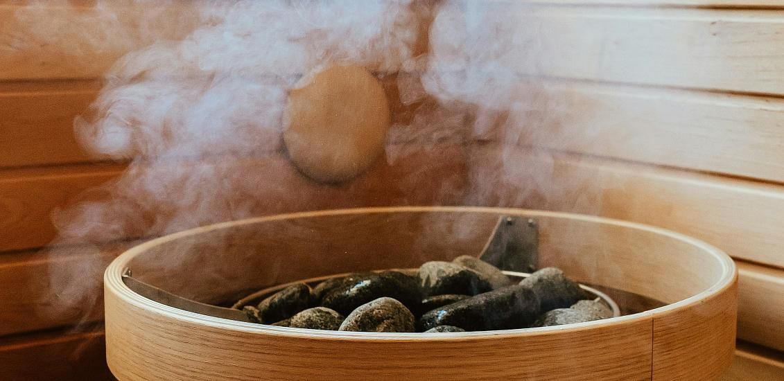 Sauna exterior (accès amb reserva i servei de pagament)