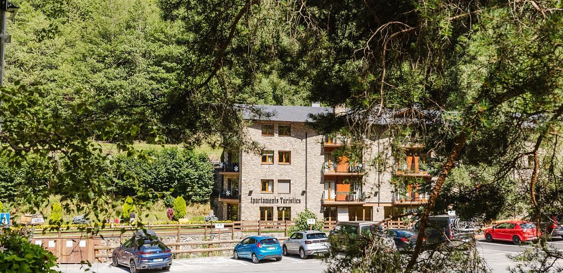 Garez-vous en toute simplicité et tranquillité d'esprit aux Apartaments La Neu