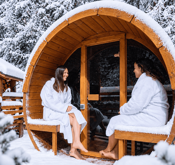 Outdoor sauna (acces by reservation and paid service)
