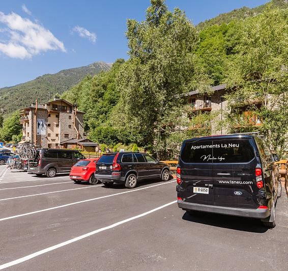 Estacionamiento conveniente y gratuito a tu alcance